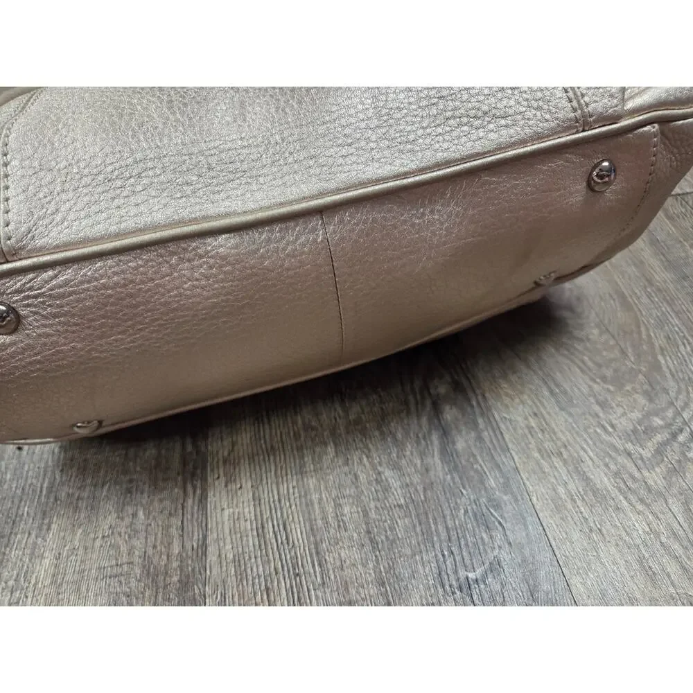 B. MAKOWSKY GENUINE PEBBLED LEATHER Metallic Pale Gold Double Handle Purse